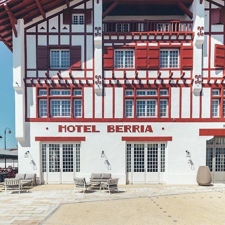 Hotel Berria Hasparren Buitenkant foto